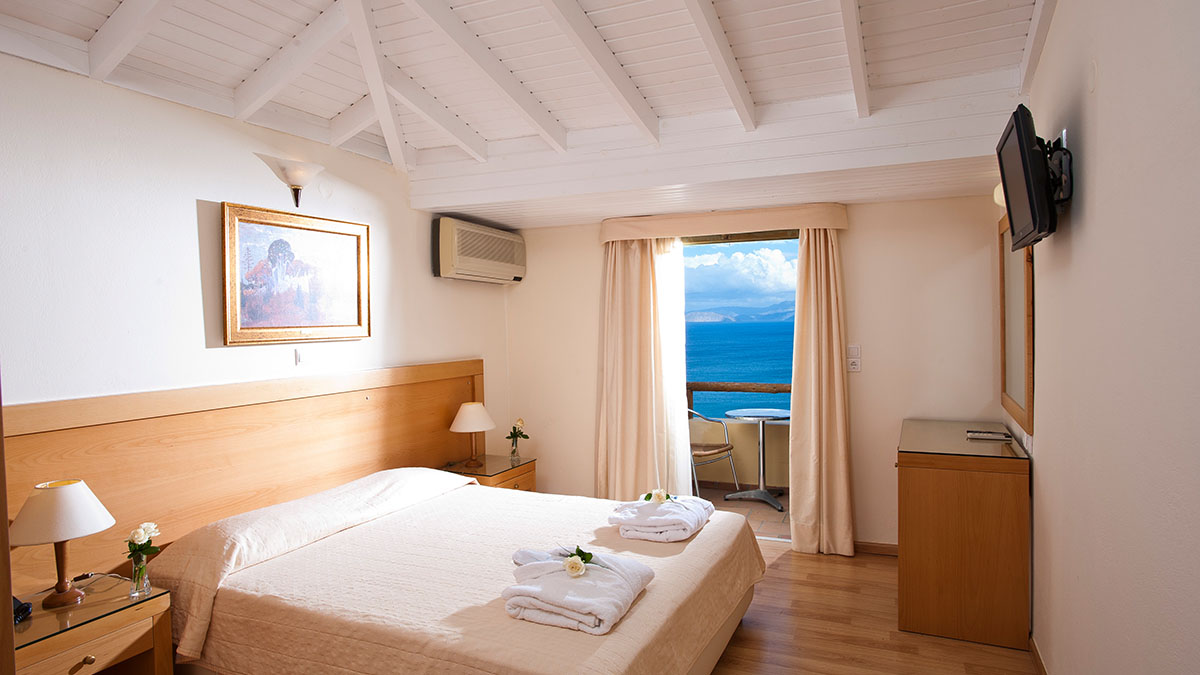 Family Room Side Sea view